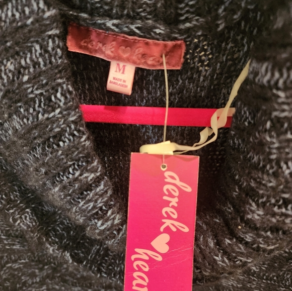 Derek Heart Blue Sweater NWT - Picture 2 of 4